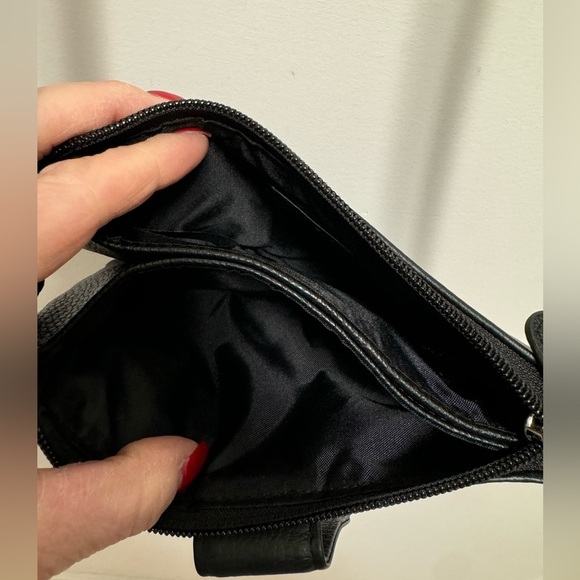 Giani Bernini Leather Crossbody Bag - Picture 5 of 8